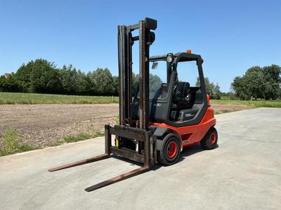 Overview picture of 2001 Fenwick H30D 03 forklift truck