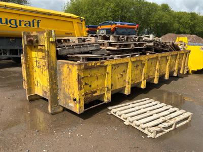Overview picture of Valvan Drop-off Container