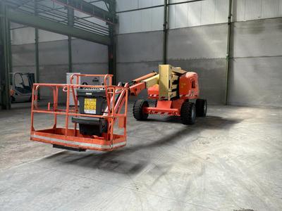 Overview picture of 2018 JLG 520AJ Articulated boom lift