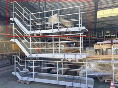 Overview picture of Walking platform with stairs