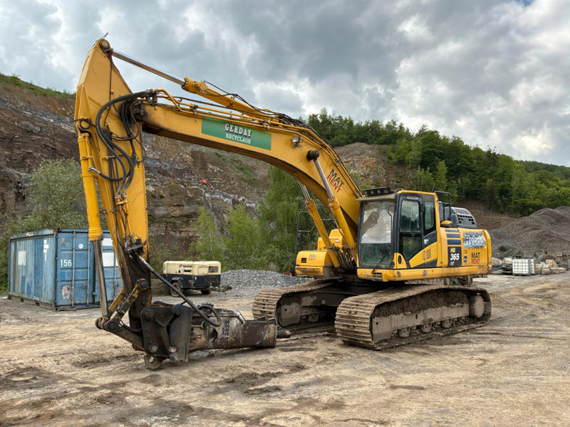 2017 Komatsu HB365LC-3 Caterpillar Excavator