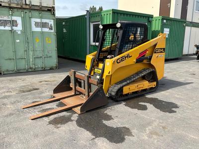 Overview picture of 2021 Gehl RT105 skid-steer loader