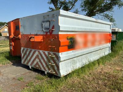 Overview picture of pull-up container
