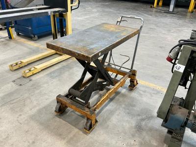 Overzichtsfoto van Lifting table