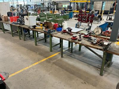 Overzichtsfoto van workbench (3x)