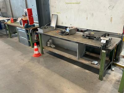 Overzichtsfoto van workbench (2x)