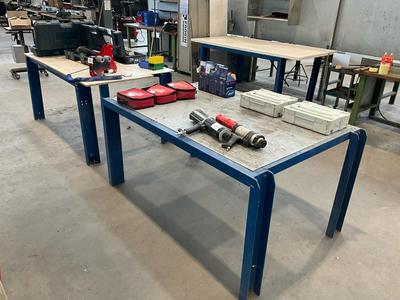 Overzichtsfoto van workbench (3x)