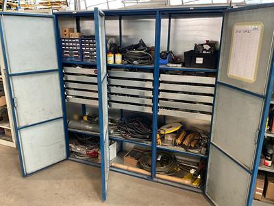 Overzichtsfoto van welding and spare machine parts