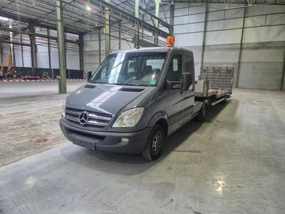 Overview picture of 2010 Mercedes-Benz Sprinter Commercial Vehicle with trailer