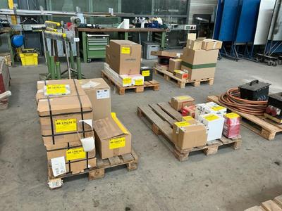 Immagine panoramica di Various semi finished products