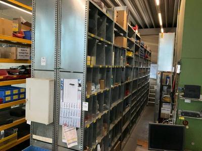 Immagine panoramica di magazine racking