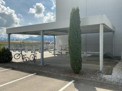 Immagine panoramica di Bicycle shed canopy