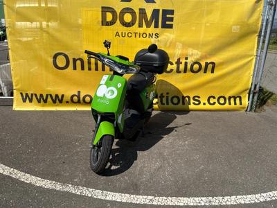 Overview picture of Super SOCO CUx Electric Scooter