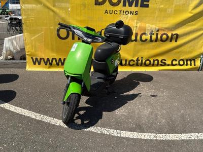 Overview picture of Super SOCO CUx Electric Scooter