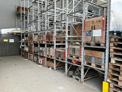 Overview picture of content rack