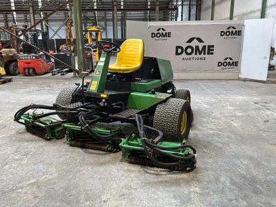 Immagine panoramica di John Deere 3235 A GANG MOW Falciatrice a cestello