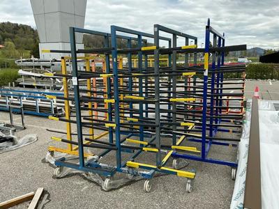 Overzichtsfoto van mobile cantilever rack (8x)