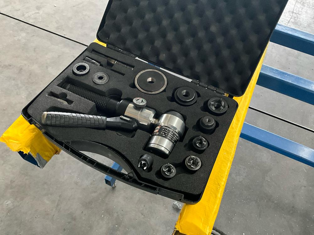 Alfra Hydraulic punch