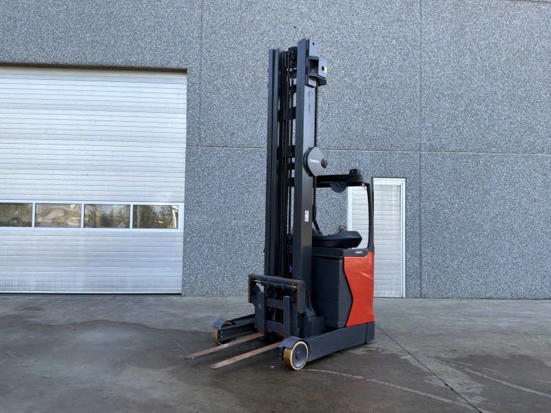 2021 Linde R14HD-01 Chariot à mât rétractable à rayon de 360°