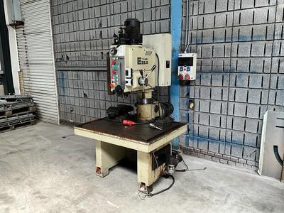 Overview picture of 2001 Erlo MVE-45MA Column drilling machine