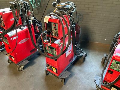 Imagen general de 2008 Fronius TransPulse Synergic 4000 welding machine