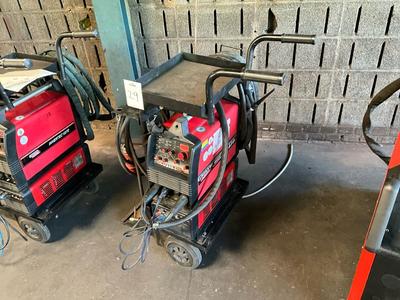 Overview picture of Lincoln V270-TP welding machine