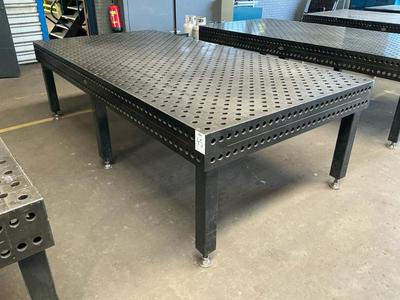 Immagine panoramica di Siegmund Welding table