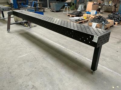 Immagine panoramica di Siegmund Welding table