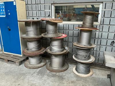 Immagine panoramica di Stainless steel wire rope AISI 316 7x7 (10x)
