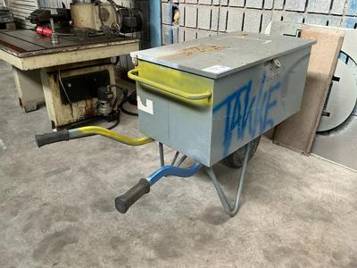 Overview picture of Tools wheelbarrow