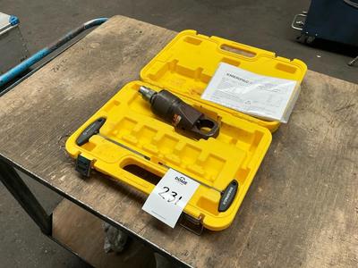 Overview picture of Enerpac NC Hydrailic nut cutter