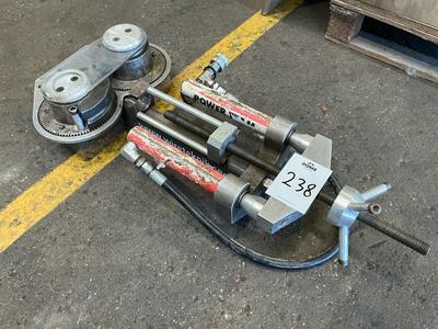 Overview picture of hydraulic bending machine