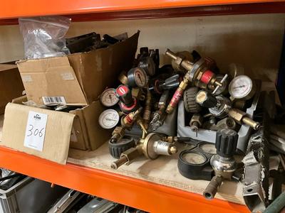Overview picture of welding valves