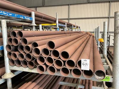 Overview picture of metal tube (36x)