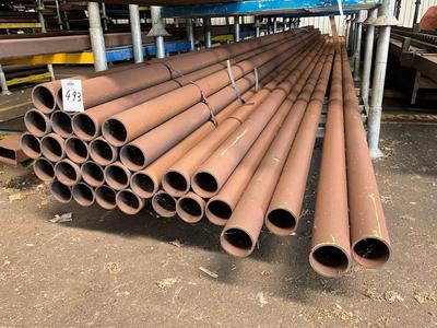 Overview picture of metal tube (29x)