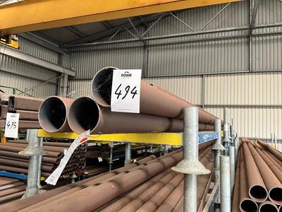 Overview picture of metal tube (3x)
