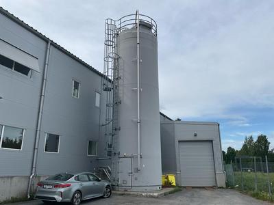 Immagine panoramica di 2004 Polem SKS 9/35/75 vertical storage silo 75m3