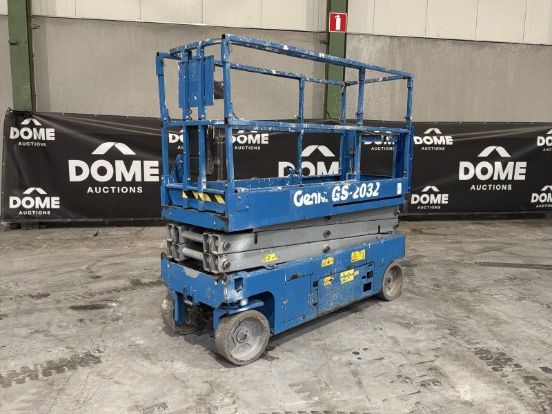Genie GS-2032 Scissor Lift
