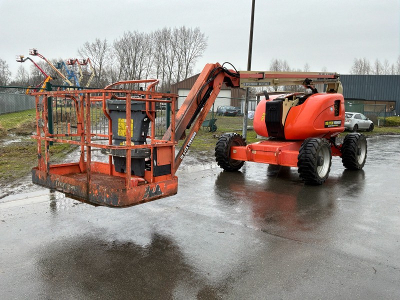 JLG 600AJ Aerial Work Platform