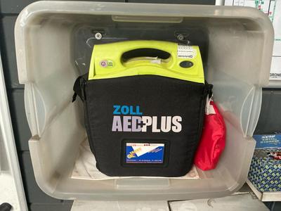 Overzichtsfoto van Zoll AED