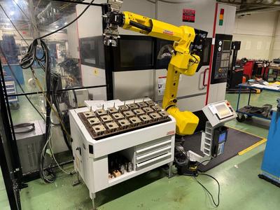 Imagen general de 2014 RoboJob Mill-Assist-E Un/Loading robot