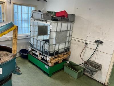 Imagen general de Homade parts cleaning station