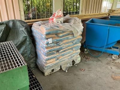 Imagen general de Absorption pellets for horse stables