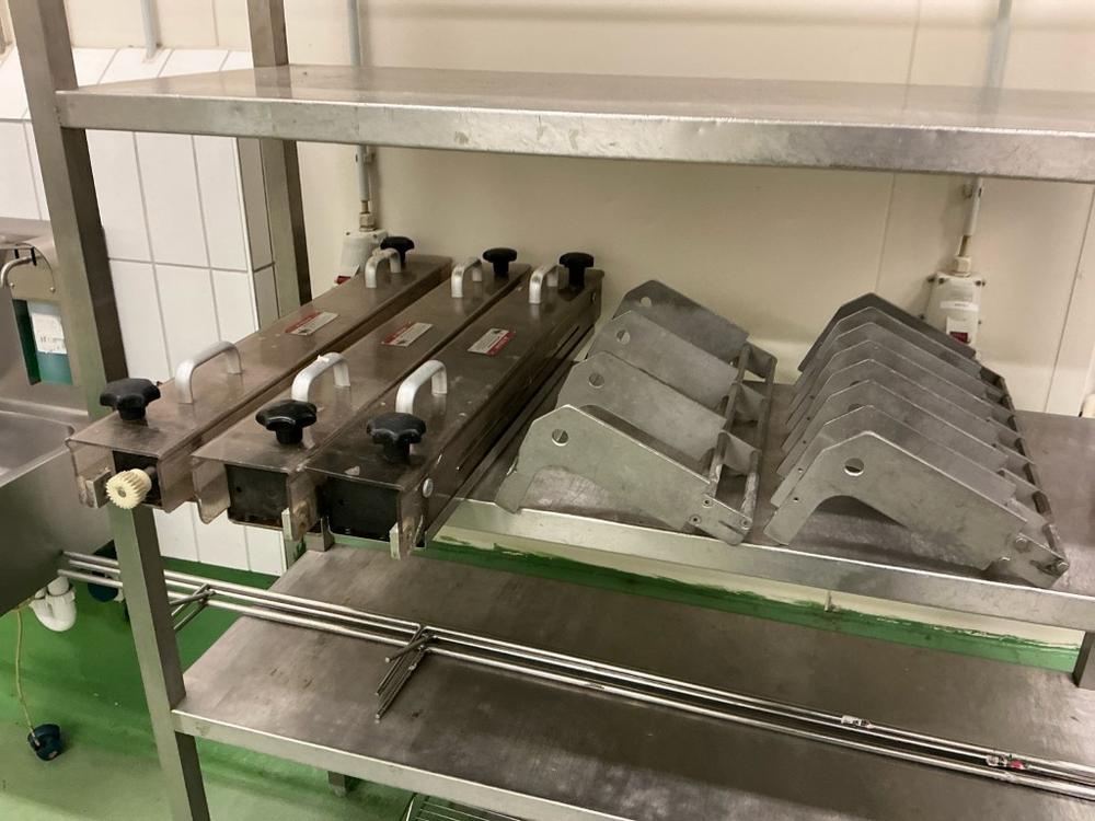 Schiebe-Pan 24