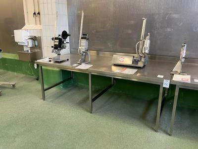 Overzichtsfoto van Inox Workbench