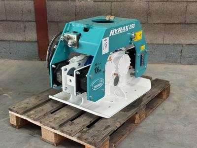 Overzichtsfoto van 2025 Dehaco Hyrax 250 Hydraulisch trilblok