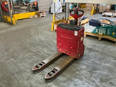 Översiktsbild av 2014 Linde T16 Electric pallet truck