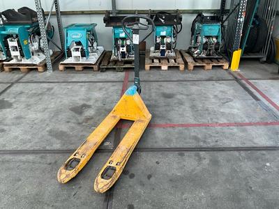 Översiktsbild av Jungheinrich Pallet Truck