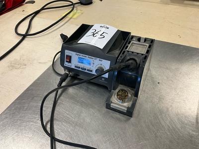 Overzichtsfoto van Toolcraft ST-80D soldeer station