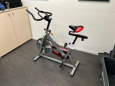 Overzichtsfoto van Rössler fitness fiets